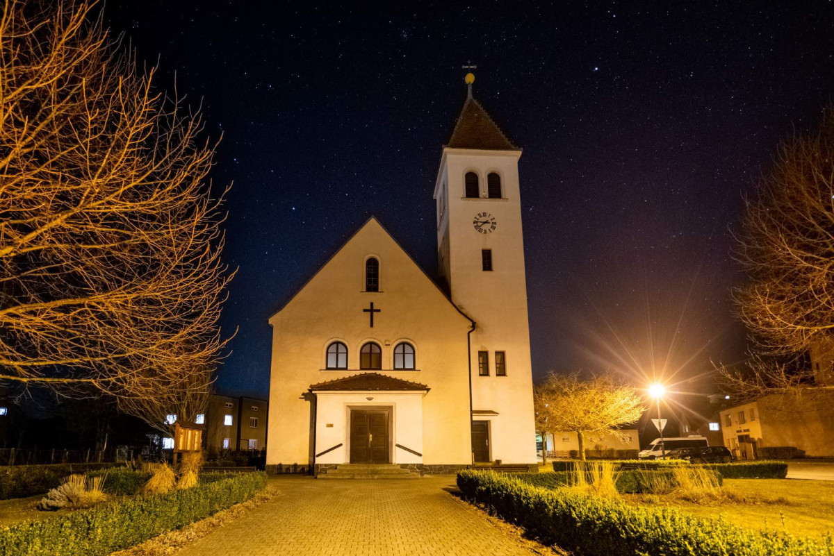 Kostel Petra a Pavla, Ústí